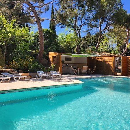 Domaine Les Gendalis Bed & Breakfast Saint-Saturnin-les-Avignon Exterior photo
